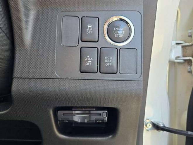 ムーヴカスタム RS SA 4WD　プッシュスタート　スマートキー　エンスタ　本革巻きステアリング　電動格納ミラー　フロントフォグ　ETC　横滑り防止　衝突被害軽減　アイドリングストップ　純正ナビ　フルセグTV　HDMI入出力対応　Bluetooth 660