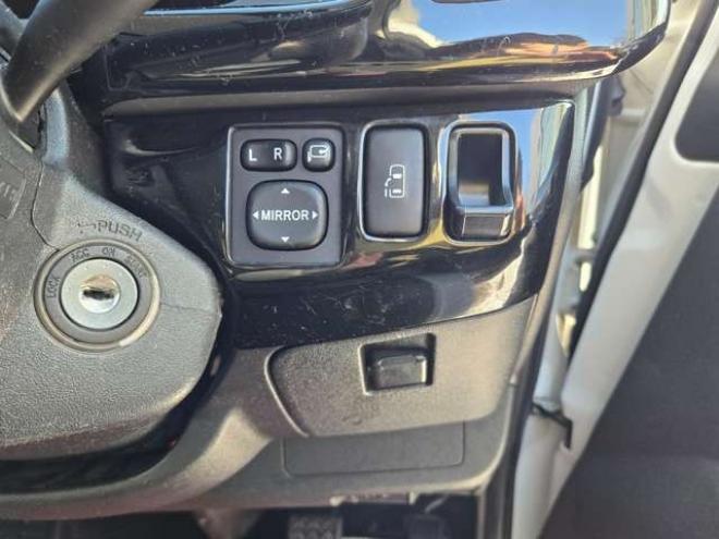 ハイエース2.7 GL ロング ミドルルーフ 4WD　寒冷地仕様　パワスラ　リアヒーター&クーラー　キーレス　アルパイン8インチメモリナビ　フルセグTV　Bluetooth　CD/DVD　フリップダウンモニター　バックカメラ　ドライブレコーダー　ETC　エンジンスターター 2700