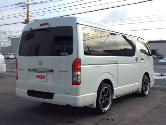 ハイエースバン2.7 スーパーGL ダークプライム ワイド ミドルルーフ ロングボディ 4WD　4WD　寒冷地仕様　両側パワスラ　スマキー　プッシュスタート　リアヒーター&クーラー　アルパインインナーミラー&フリップダウンモニター　社外メモリナビ　フルセグTV　ETC　ベッドキッド　Bカメラ 2700