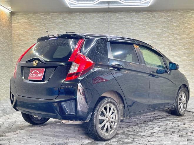 フィット13G Fパッケージ 4WD 5年保証 スマキー 寒冷地仕様 禁煙 車検整備2年付 修復歴無