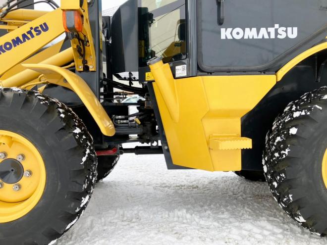 ホイールローダコマツ　中古　WA30-6E0　建機