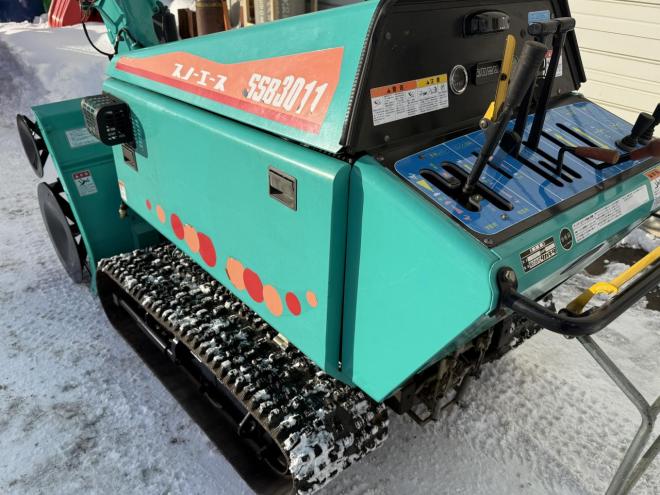除雪機極上品！僅か587アワー タカキタ SSB3011 スノーエース 30馬力 ディーゼル大型