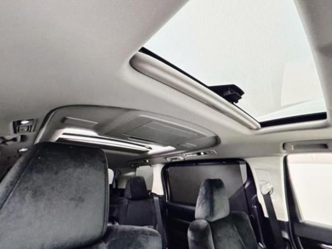 アルファードハイブリッドSR 本州車寒冷地仕様 ナビTVバックカメラ TRDフルエアロ 両側パワースライドドア パワーバックドア 社外19インチアルミタイヤ ツインサンルーフ ドラレコ 車検新規2年 保証付！  4WD 2500 5Dr