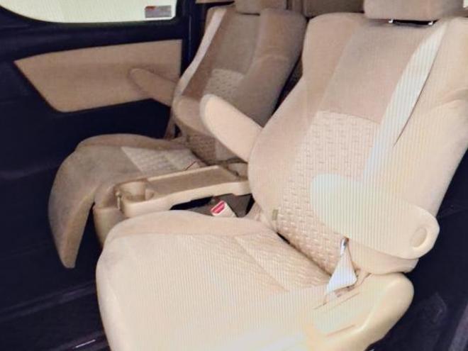 ヴェルファイアハイブリッドX 本州車寒冷地仕様 ナビTVバックカメラ 両側スライドドア プッシュスタート 7人乗 車検新規2年 保証付！ 4WD 2500 5Dr