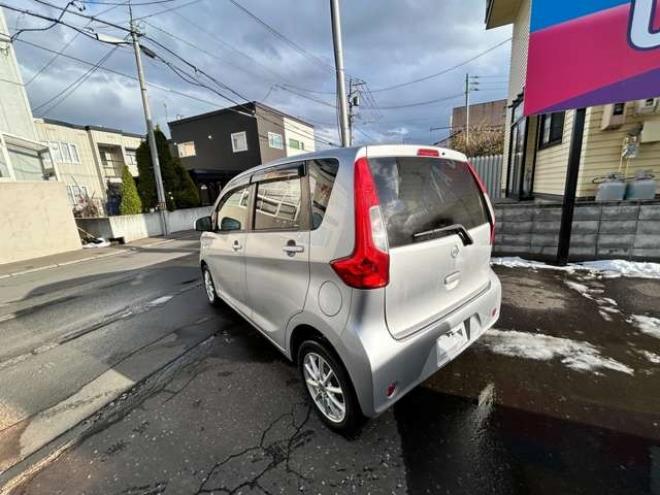 デイズS 4WD　エマージェンシーブレーキ　シートヒーター　フォグライト　ABS　アイドリングストップ 660