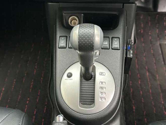 エクストレイル2.0 20X 4WD　社外ディスプレイオーディオ　前後シートヒーター　4WD切り替スイッチ　　横滑り防止装置　ETC　ヒルディセントコントロール　社外アルミホイール夏 2000