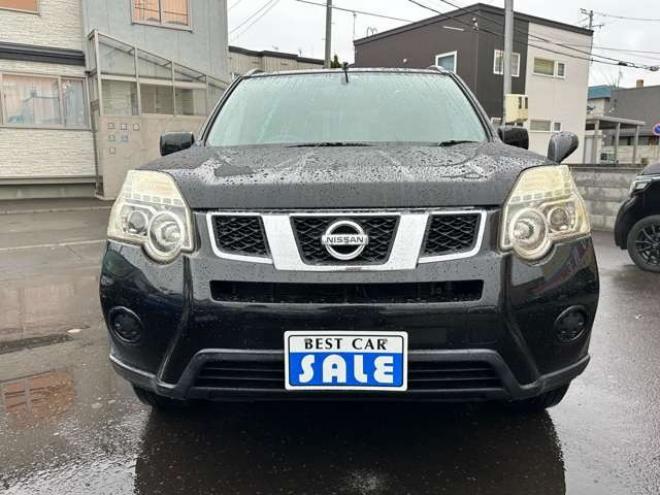 エクストレイル2.0 20X 4WD　社外ディスプレイオーディオ　前後シートヒーター　4WD切り替スイッチ　　横滑り防止装置　ETC　ヒルディセントコントロール　社外アルミホイール夏 2000