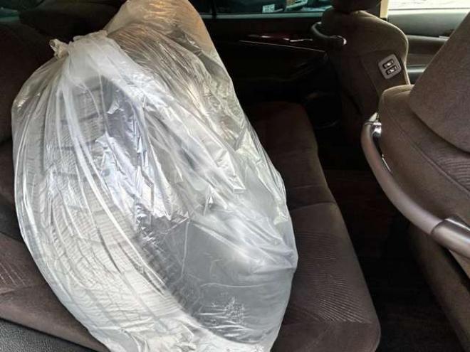 クラウンロイヤル 2.5 ロイヤル i-Four 4WD　ナビバックモニターフルセグTV　エンジンスターター　夏冬タイヤ付き　クルーズコントロール 2500