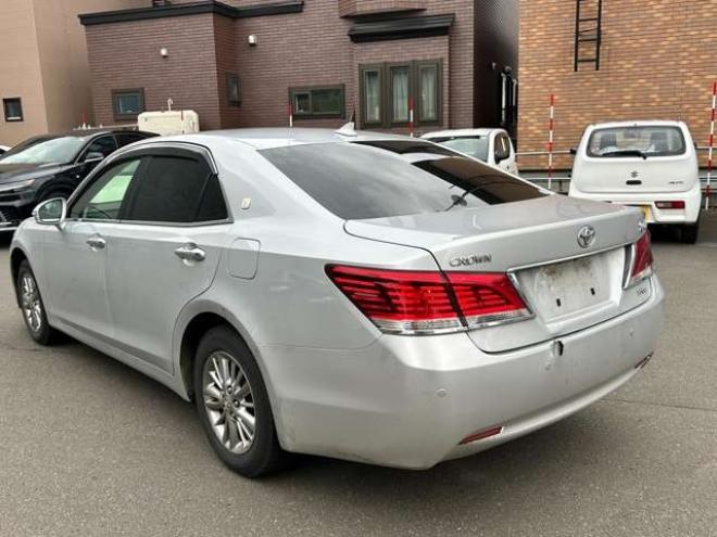 クラウンロイヤル 2.5 ロイヤルサルーン i-Four 4WD　ナビフルセグTVバックモニター　エンジンスターター 2500