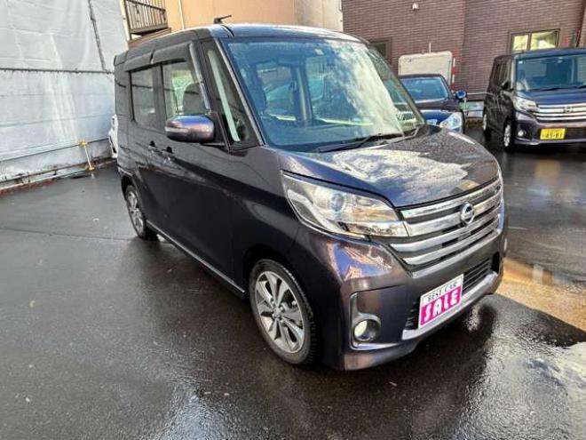 デイズルークスハイウェイスターX Gパッケージ 4WD　ナビフルセグTV　バックモニター　エンジンスターター　　　インテリジェントキー　パワースライドドア 660