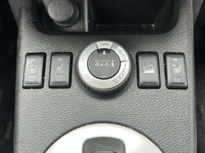 エクストレイル2.0 20X 4WD　ナビ　TV　衝突安全ボディー　スマートキー 2000