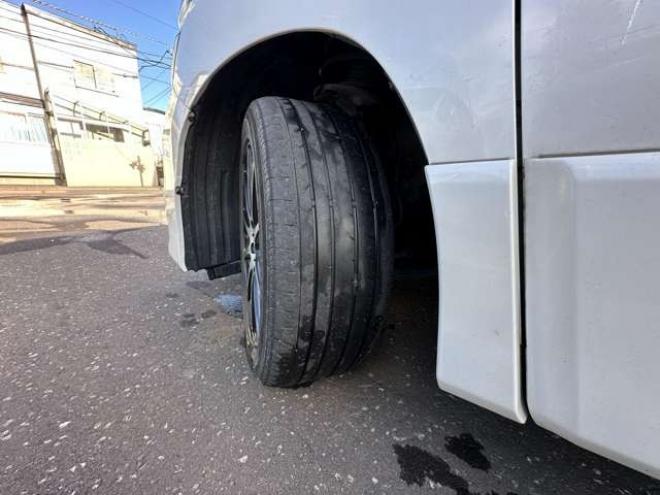 ヴェルファイア2.4 Z プラチナセレクションII 4WD　HDDナビ　ワンセグ　両側パワースライドドア　パワーバックドア　コーナーセンサー　横滑り防止装置　ビルトインETC 社外アルミホイール夏　バックモニター　社外エンジンスターター　プッシュスタート 2400