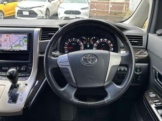 ヴェルファイア2.4 Z プラチナセレクションII タイプゴールド 4WD　寒冷地仕様　両側パワースライドドア　ALPINEフリップダウンモニター　ナビ　地デジ　ビルトインETC　コーナーセンサー　横滑り防止装置　パワーバックドア　社外アルミホイール夏　バックモニター 2400