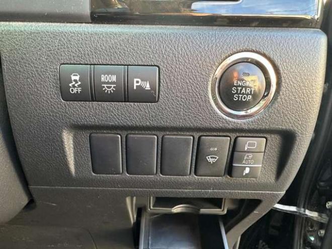 ヴェルファイア2.4 Z プラチナセレクションII タイプゴールド 4WD　両側パワースライドドア　ナビ　ワンセグ　プッシュスタート　横滑り防止装置　コーナーセンサー　パワーバックドア　純正18インチアルミホイール夏　社外アルミホイール冬　バックモニター 2400