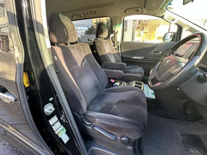 ヴェルファイア2.4 Z プラチナセレクションII タイプゴールド 4WD　両側パワースライドドア　ナビ　ワンセグ　プッシュスタート　横滑り防止装置　コーナーセンサー　パワーバックドア　純正18インチアルミホイール夏　社外アルミホイール冬　バックモニター 2400