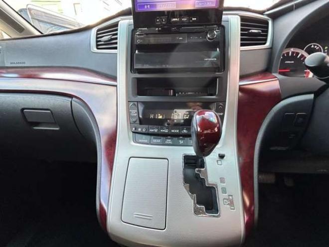 ヴェルファイア2.4 Z 4WD　両側パワースライドドア　ナビ　横滑り防止装置　コーナーセンサー　ビルトインETC　社外17インチアルミホイール冬　　バックモニター　プッシュスタート 2400