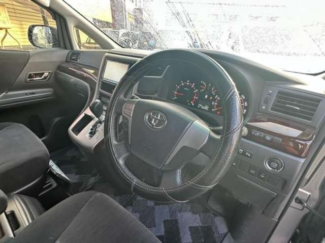 ヴェルファイア2.4 Z 4WD　両側パワースライドドア　寒冷地仕様　社外ナビ　ワンセグTV ETC　横滑り防止装置　コーナーセンサー　プッシュスタート　パワーバックドア　純正18インチアルミホイール夏　社外アルミホイール冬　バックカメラ 2400