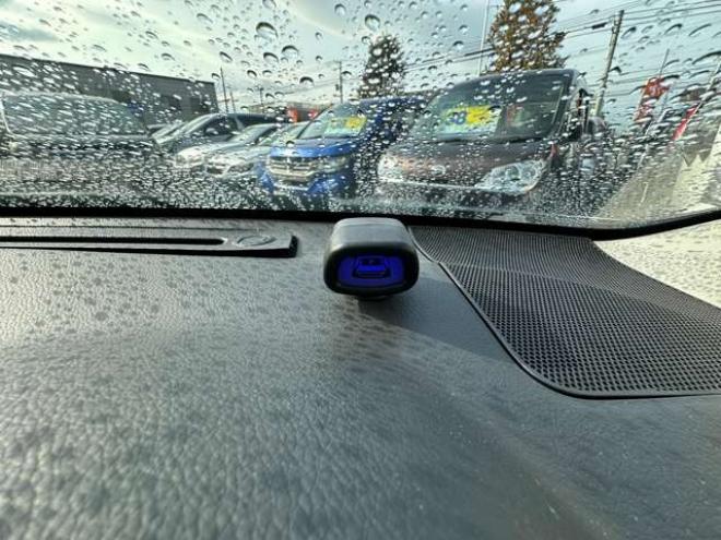 インプレッサスポーツ 2.0 i アイサイト 4WD　プッシュスタート　アイドリングトップ　横滑り防止　ETC　レーンキープアシスト　衝突軽減ブレーキ　コーナーセンサー　純正アルミホイール夏　クルーズコントロール 2000