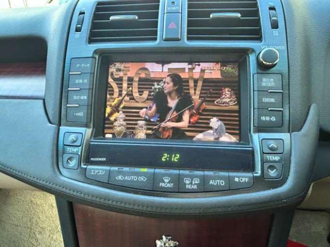 クラウンロイヤル 3.0 ロイヤルサルーン i-Four 4WD　フルセグTV　ナビ　バックモニター　ETC　クルーズコントロール　パワーシート 3000