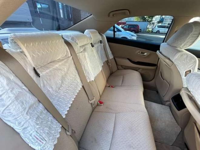 クラウンロイヤル 3.0 ロイヤルサルーン i-Four 4WD　フルセグTV　ナビ　バックモニター　ETC　クルーズコントロール　パワーシート 3000