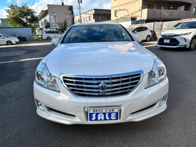 クラウンロイヤル 3.0 ロイヤルサルーン i-Four 4WD　フルセグTV　ナビ　バックモニター　ETC　クルーズコントロール　パワーシート 3000