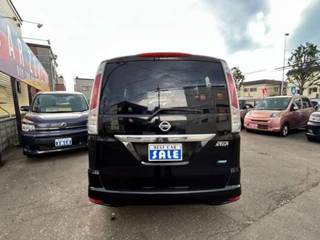 セレナ2.0 ハイウェイスター 4WD　ナビTVバックモニタークルーズコントロール 2000