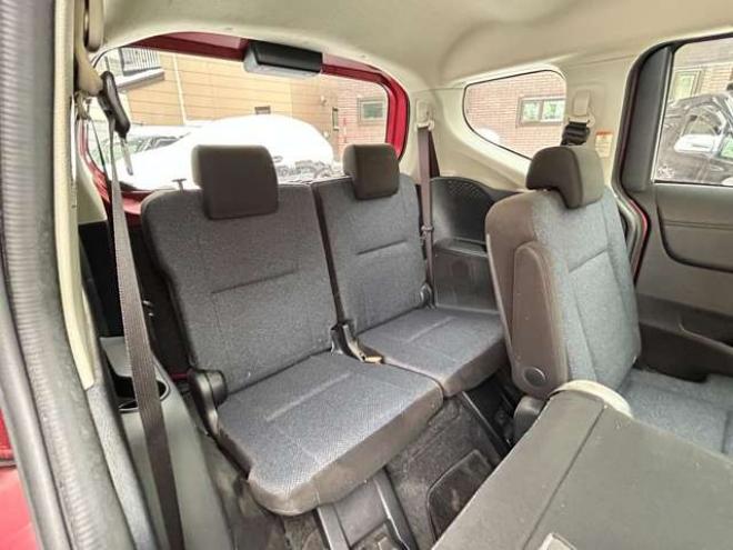 シエンタ1.5 X 4WD　ナビバックモニターフルセグTV　パワースライドドア　ETC　ワンオーナー　衝撃緩和ヘッドレスト 1500