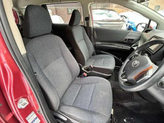 シエンタ1.5 X 4WD　ナビバックモニターフルセグTV　パワースライドドア　ETC　ワンオーナー　衝撃緩和ヘッドレスト 1500