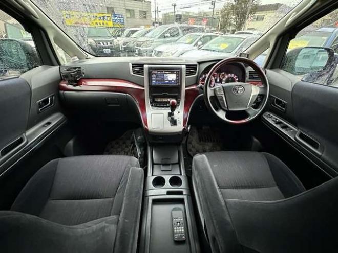 ヴェルファイア2.4 Z 4WD　HDDナビ　Bluetooth　地デジ　両側パワースライドドア　フリップダウンモンター　プッシュスタート　横滑り防止装置　コーナーセンサー　ETC　　社外アルミホイール夏　バックモニター 2400