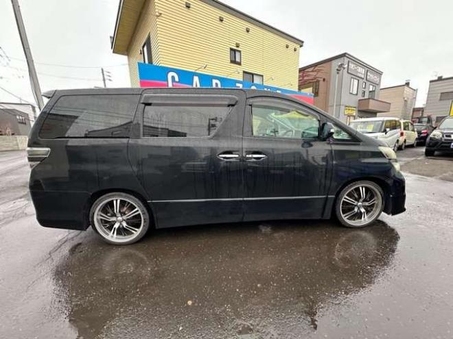 ヴェルファイア2.4 Z 4WD　HDDナビ　Bluetooth　地デジ　両側パワースライドドア　フリップダウンモンター　プッシュスタート　横滑り防止装置　コーナーセンサー　ETC　　社外アルミホイール夏　バックモニター 2400