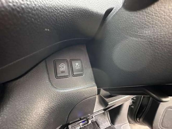 セレナ2.0 ハイウェイスター Vセレクション 4WD　両側ワンタッチオートスライドドア　ETC 2000