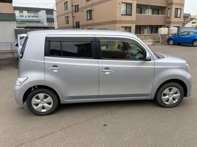 bB1.3 S 4WD　ナビ　TV　ブルートゥース　エンスタ 1300