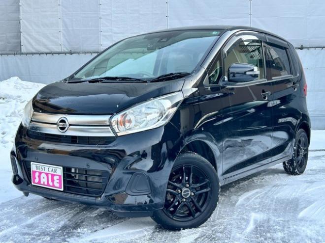 デイズX 4WD　ドラレコ　エンジンスターター　全周囲カメラ　バックカメラアクセル踏み間違い防止装置 660