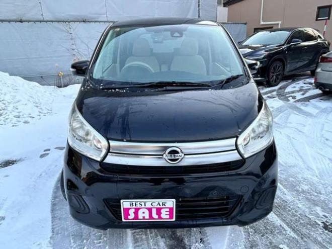 デイズX 4WD　ドラレコ　エンジンスターター　全周囲カメラ　バックカメラアクセル踏み間違い防止装置 660