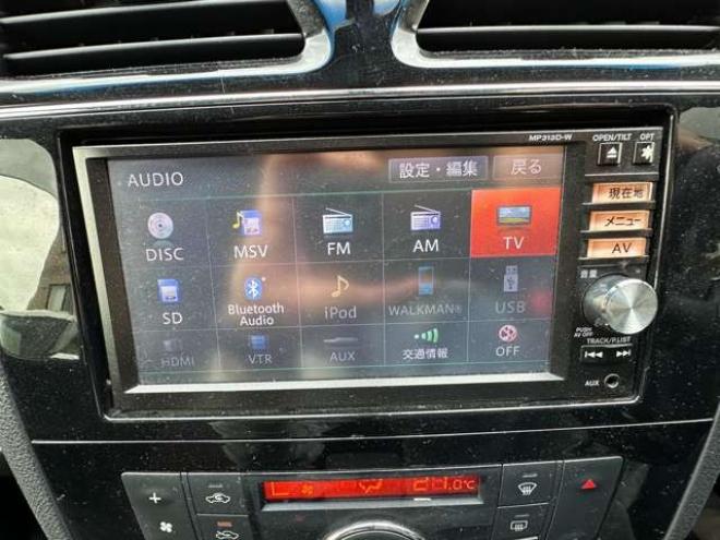 セレナ2.0 ハイウェイスター 4WD　左側パワースライドドア　Bluetooth 2000