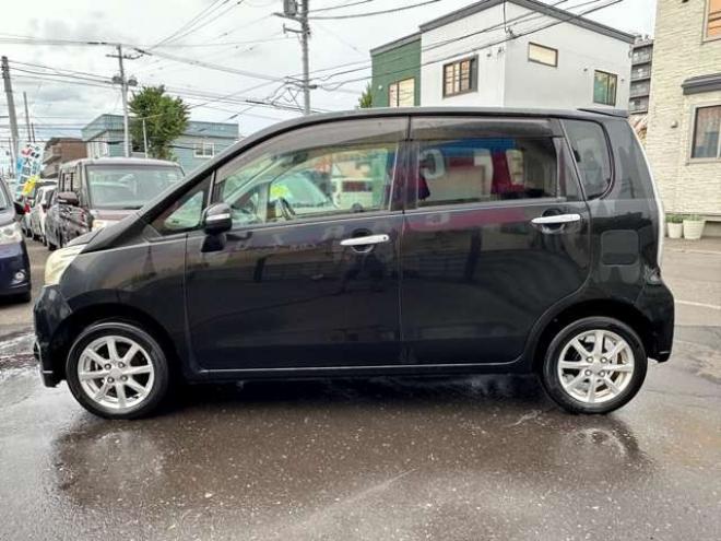 ムーヴカスタム X 4WD　社外CDオーディオ　純正アルミホイール夏　プッシュスタート　キーレスキー 660