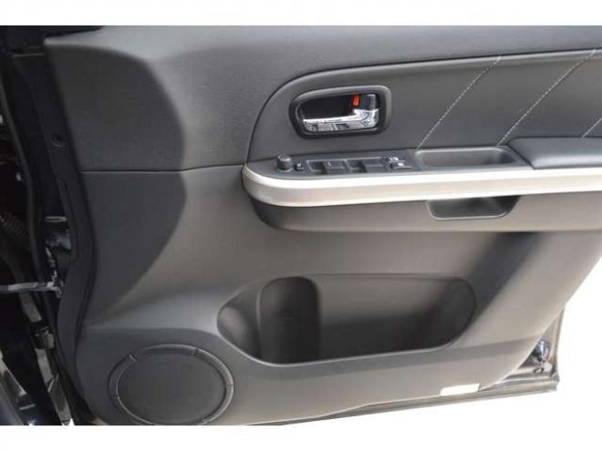 エスクード2.4 ランドブリーズ 4WD　特別仕様車サンルーフSDナビTVバックカメラ 2400