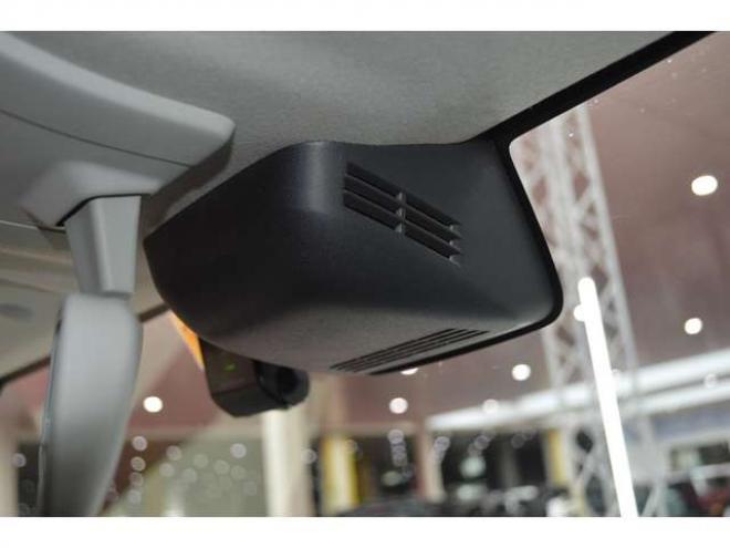 ジムニーXC 4WD　ワンオーナー4WDターボオートマチックセーフティサポート搭載デュアルセンサーブレーキサポート誤発信抑制機能ドライブレコーダーLEDライトクルーズコントロール 660