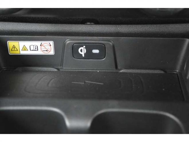 フロンクス1.5 4WD　ハイブリット4WDセーフティサポート搭載4WDスズキコネクト対応通信機装着車アダプティブクルーズコントロール全方位モニター付き9インチナビTVバックカメラハイビームアシストLEDライト 登録済未使用車 1500