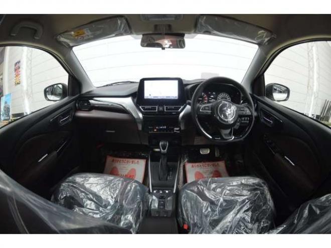 フロンクス1.5 4WD　ハイブリット4WDセーフティサポート搭載4WDスズキコネクト対応通信機装着車アダプティブクルーズコントロール全方位モニター付き9インチナビTVバックカメラハイビームアシストLEDライト 登録済未使用車 1500