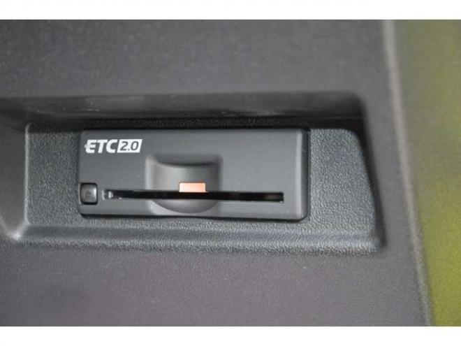 ジムニーXC 4WD　ワンオーナー車5速マニュアル4WDターボセーフティサポート搭載8インチナビTVドライブレコーダーLEDライトETCクルーズコントロール純正マットフラップ 660