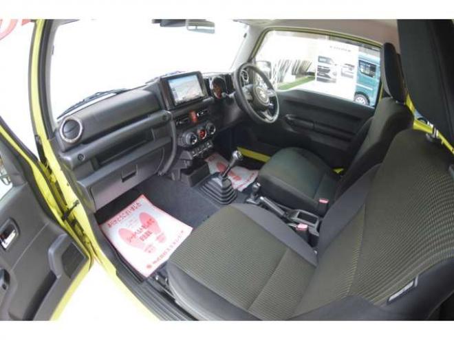 ジムニーXC 4WD　ワンオーナー車5速マニュアル4WDターボセーフティサポート搭載8インチナビTVドライブレコーダーLEDライトETCクルーズコントロール純正マットフラップ 660