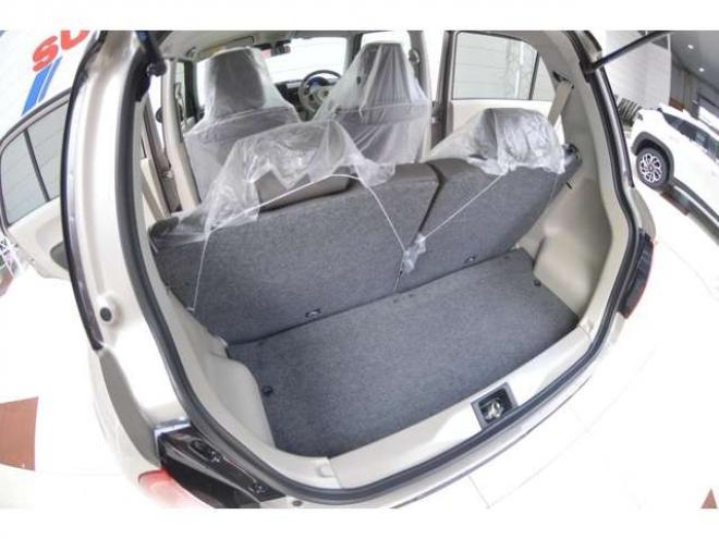 ラパンLC 660 ハイブリッド X 4WD　ハイブリット4WD全方位モニタ用カメラパッケージセーフティサポート搭載スズキコネクト対応機装着車ハイビームアシストLEDライト横滑り防止装置シートヒーター 登録済未使用車 660