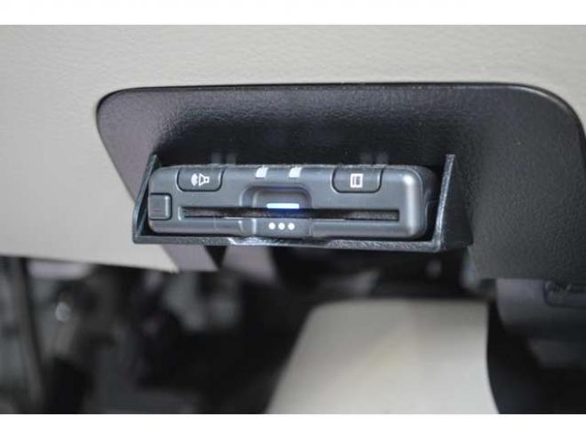 エブリィワゴン PZターボスペシャル 4WD　ワンオーナー車4WDターボセーフティサポート搭載アイドリングストップ横滑り防止装置8インチナビTVバックカメラ両側オートスライドドアオートステップリアパーキングセンサーハイビームアシストLED 660