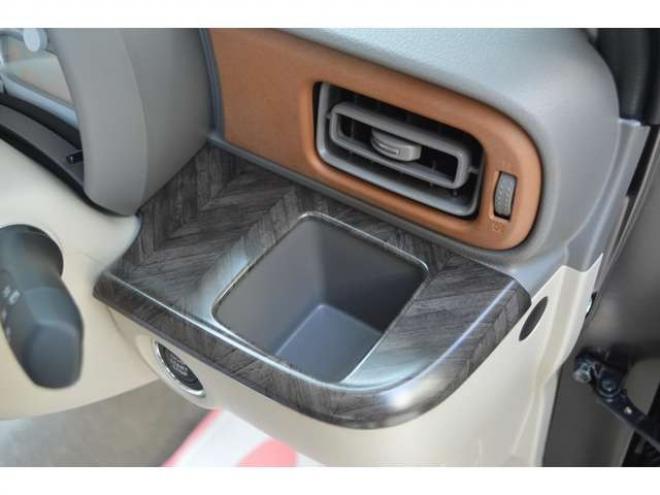 ラパンLC 660 ハイブリッド X 4WD　ハイブリット4WD全方位モニタ用カメラパッケージセーフティサポート搭載スズキコネクト対応機装着車ハイビームアシストLEDライト横滑り防止装置シートヒーター 登録済未使用車 660