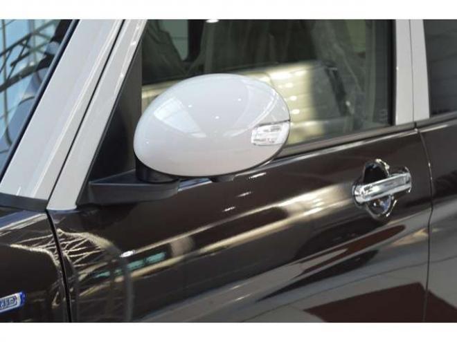 ラパンLC 660 ハイブリッド X 4WD　ハイブリット4WD全方位モニタ用カメラパッケージセーフティサポート搭載スズキコネクト対応機装着車ハイビームアシストLEDライト横滑り防止装置シートヒーター 登録済未使用車 660