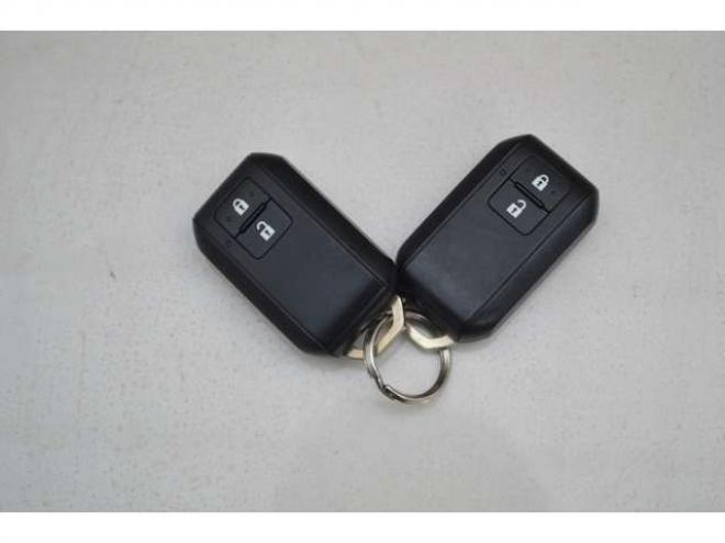 ジムニーXC 4WD　ワンオーナー4WDターボセーフティサポート搭載8インチナビTVバックカメラLEDライトクルーズコントロール 660