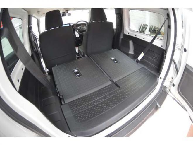ジムニーXC 4WD　ワンオーナー4WDターボセーフティサポート搭載8インチナビTVバックカメラLEDライトクルーズコントロール 660