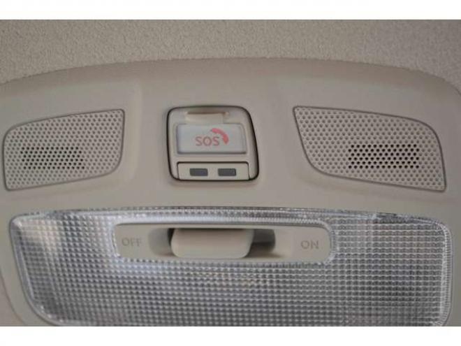 ワゴンRスマイルハイブリッド X 4WD　クリームコーデセーフティサポートスズキコネクト対応9インチ全方位ナビLEDハイブリット4WDセーフティサポート搭載アイドリングストップハイビームアシストLEDライト両側オートスライドドアパーキングセンサー 登録済未使用車 660