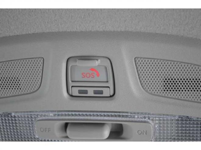 ワゴンRスマイルハイブリッド X 4WD　クリームコーデセーフティサポートスズキコネクト対応9インチ全方位ナビLEDハイブリット4WDセーフティサポート搭載アイドリングストップハイビームアシストLEDライト両側オートスライドドアパーキングセンサー 登録済未使用車 660